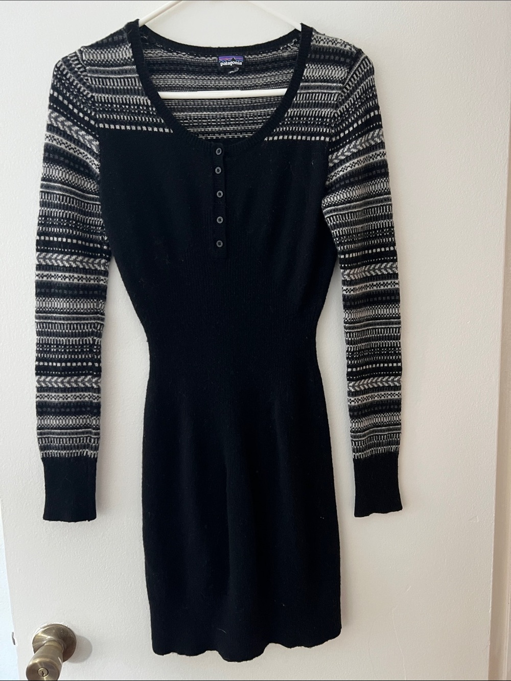 Patagonia Black Knit Sweater Dress with Monochrome Patterned Sleeves